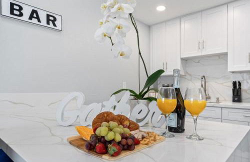 Searenity Suite- Peekaboo Ocean view 1 min walk to Beach - Photo 6