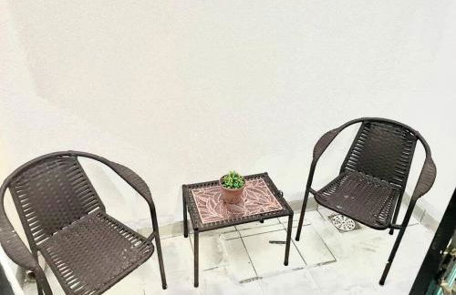 Lindo APT 05 em bairro central de Petrolina em prédio familiar - Foto 35