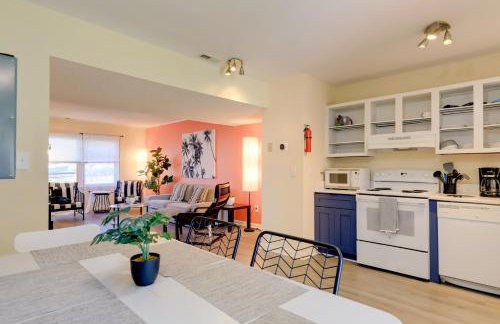 Walk to Atlantic Beach: Townhome w/ Patio! - Foto 10