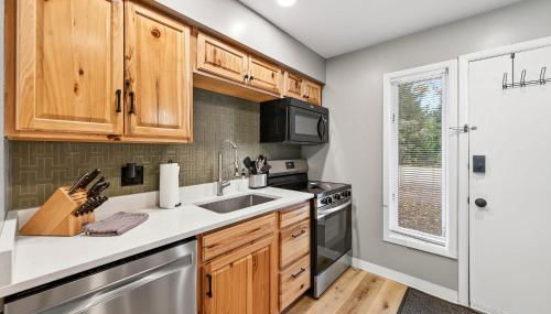 King Bed, Walk or Bike to town, EV, Pets OK - Foto 3