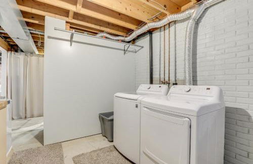 Family-Friendly Lincoln Home with Sandbox and Grill! - Foto 20