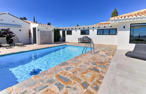 Amazing villa with panoramic views - Photo 6