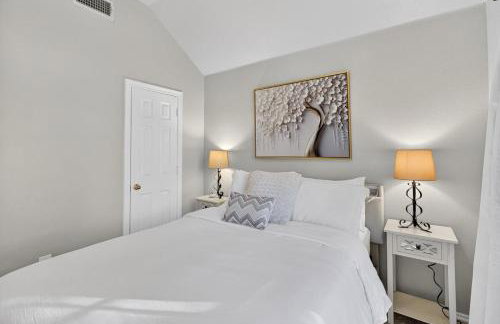 DFW Family Fun Retreat Game Room Pool Table Air Hockey Arcade Work Space Grill BBQ Firepit - Foto 58