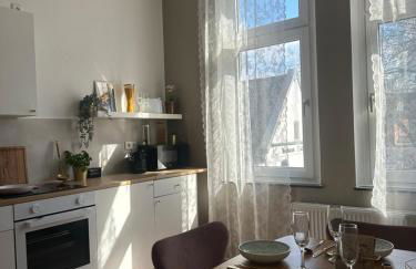 Modernes Apartment mit Altbau Flair nähe Messe Düsseldorf - Foto 1