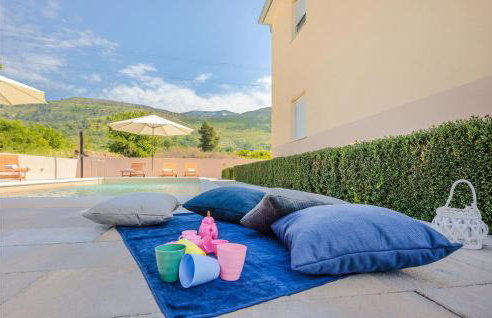 Awesome Home In Tugare With Kitchen - Foto 18