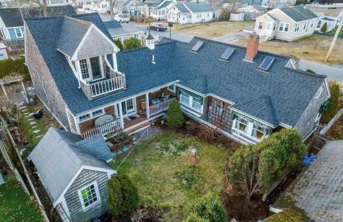 A Wave from it All: Swift's Beach Wareham - Foto 1