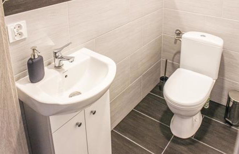 Amazing Home In Nowe Warpno With Wifi - Foto 17