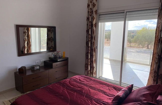 Cheerful 2-bedroom Villa With Pool - Foto 4