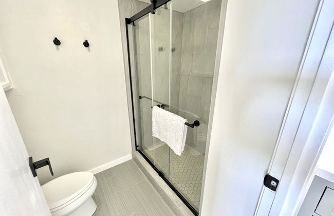 Stunning Views Best Locale Hilo 2BRCondo - Photo 30