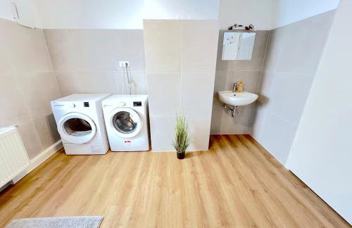 II Apartment 6 Personen - Monteurzimmer - Ferienwohnung - Großköllnbach - Foto 3