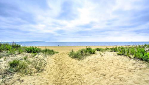 Family-Friendly Keansburg Home Walk to Beach! - Foto 3