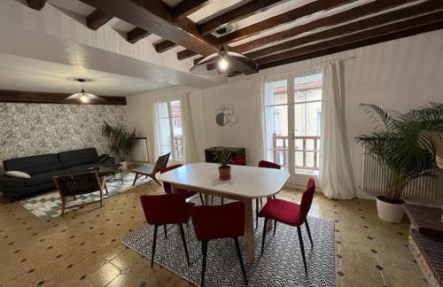 SPACIEUSE MAISON DE VILLE avec garage privé fermé - Foto 10