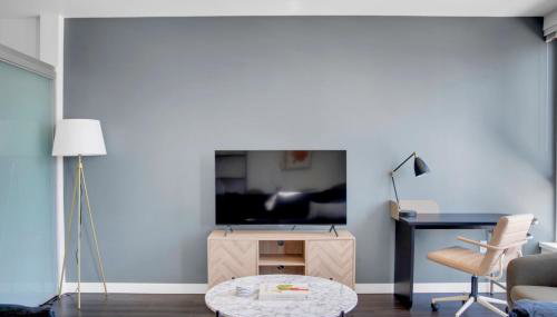 Bellevue 1BR w Gym WD nr Spring District SEA-412 - Foto 2, Other