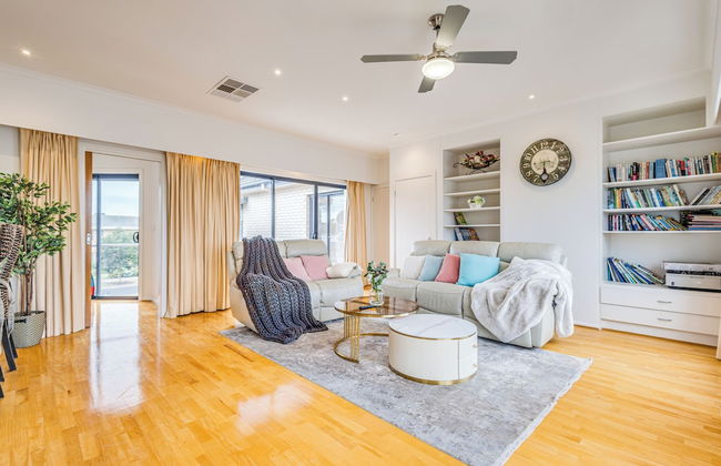 StayAU 6BR Deluxe Lakeview Point Cook - Foto 35