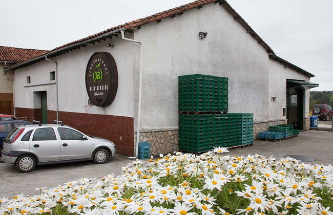 Visita al llagar Sidra JR - Photo 3