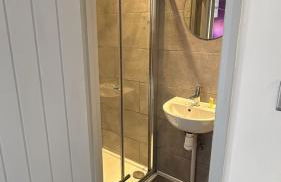 Next to USW 3 EnSuite Bed Home in Treforest - Foto 7