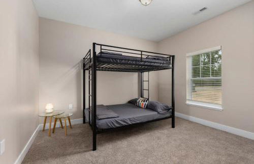 Modern 2BR 2BA New Build Condo with Garage & Patio - Foto 25