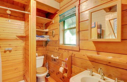 Secluded Mountain Cabin with Decks and Gazebo! - Foto 13