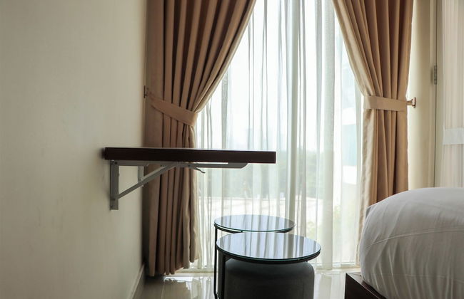 Restful 1Br Without Living Room Grand Kamala Lagoon Apartment - Photo 3