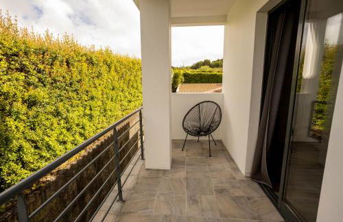 Countryside house with a pool and fireplace - Photo 50