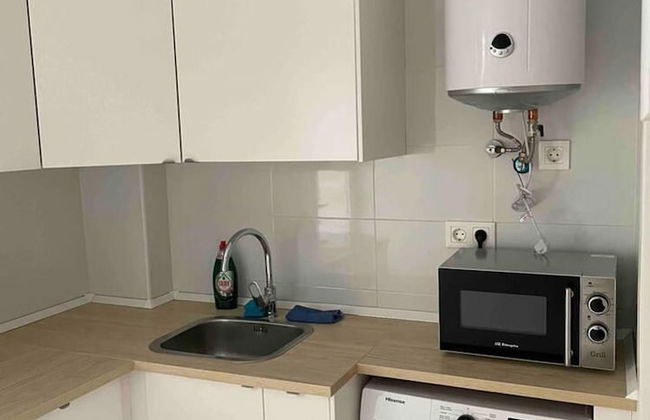 Renovated and Newly Furnished 3 Bedroom Apartment - Foto 6