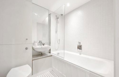 2 Bedroom Apartment Short Term Rental & Flexible Renting Shoreditch with Free WiFi & Balcony - Foto 32