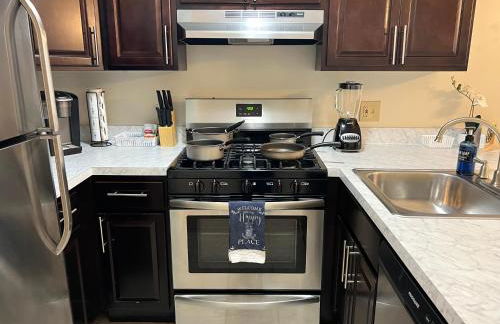 FREE Parking Minutes from Center City - Foto 10