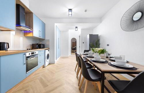 Ground Floor Flat I Sleeps 8 I With Parking - Photo 14