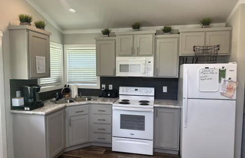 Charming Tiny Home! Close to Oxford, Sardis Lake, Safari Animal Zoo - Foto 28