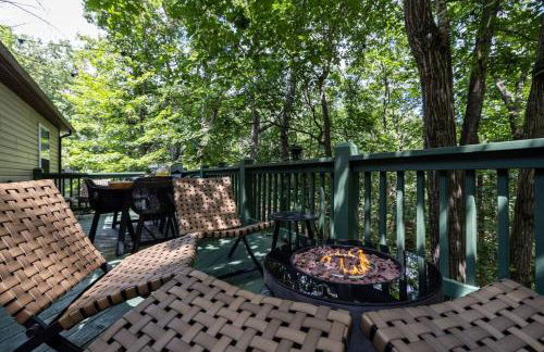 The Mountain Muse - Music, Games, HotTub, Sleeps12, PetsOk - Foto 28