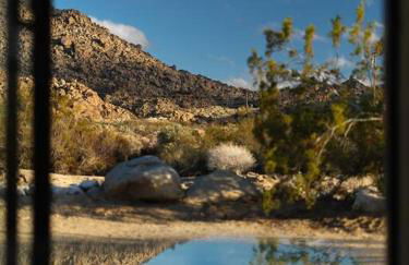 Neutra Home Joshua Tree Luxury Retreat Pool and Spa - Foto 15