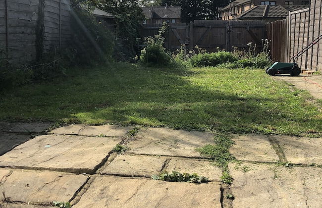 Lovely 3-bed House in Farnham Royal Slough - Foto 14