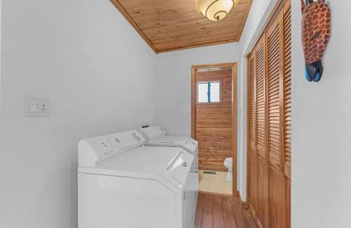 Country Club Cabin with Hot Tub - Foto 26