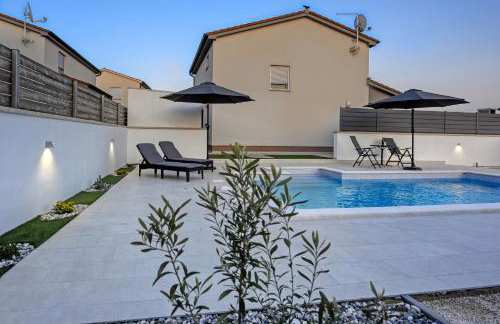 Casa Tara Three-Bedroom Holiday Home - Foto 3