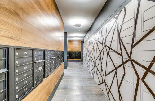 Cozy 1BR King Suite Close to Downtown w Fast Wifi - Photo 52