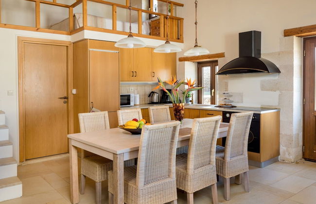 Cozy Holiday Home With Pool and Whirlpool in Maheri - Foto 11