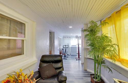 9 Mi to Hersheypark Spacious Home with Deck - Foto 11