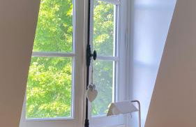 Signature topfloor flat in a shared XIX century Mansion in Western Paris - Foto 20