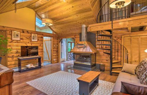 Remote Long Island Lakefront Cabin with Deck and Grill - Foto 7