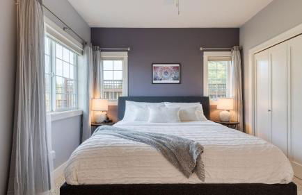 Sunny Backyard Fireplace Coastal Access in Peaceful Neighborhood Near Shopping - Photo 14