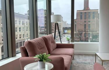 Upscale 2BR Condo with Gym & Parking near MGH & TUFTS - Foto 4