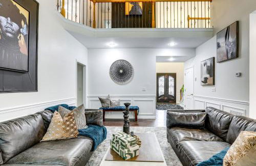 Modern Stone Mountain Home with Spacious Deck, Grill - Foto 4