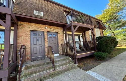 Entire Cozy Apartment Fully Renovated Modern Style - Foto 18