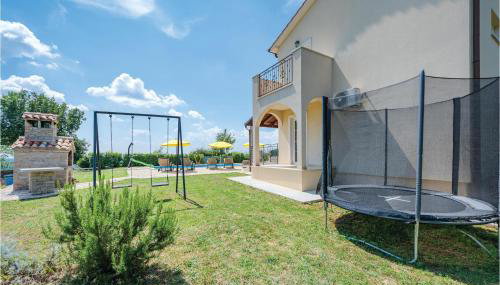 Four-Bedroom Holiday Home In Bregi - Foto 2