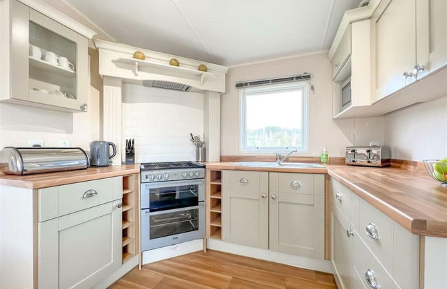 Pottsville Cabin - Short Walk to Praa Sands Beach - Photo 5