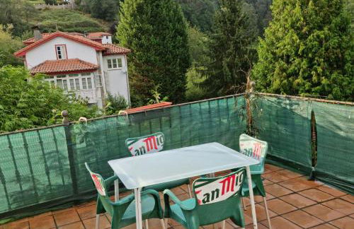 Corias Casona junto al Narcea - Foto 1