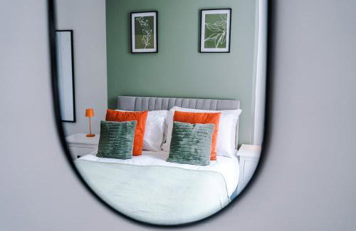 NEW! Modern 3-Bed House, Free Parking, Fast Wi-Fi & Easy Manchester Access - Foto 36