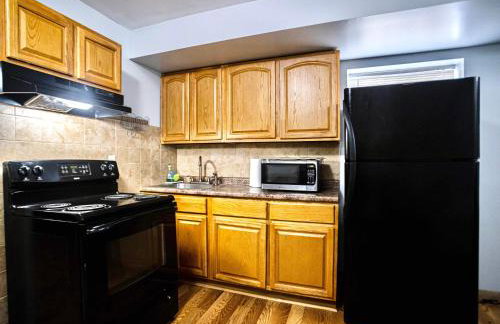 Lovely Loft in Newark Minutes from NYC, EWR & American Dream Mall - Photo 9