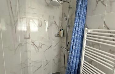 Maison Grand Paris avec jardin et parking privé proche RER B et M14 - Foto 22