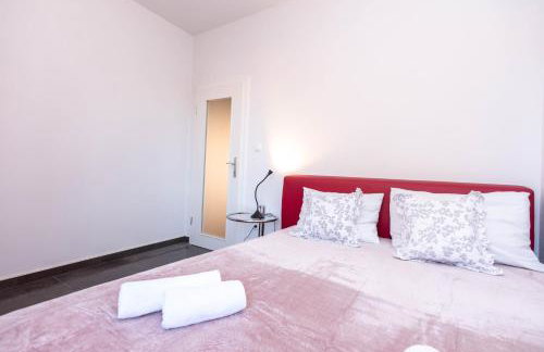 Amazing house W pool and big sunny terrace close to sea & beach - Photo 26